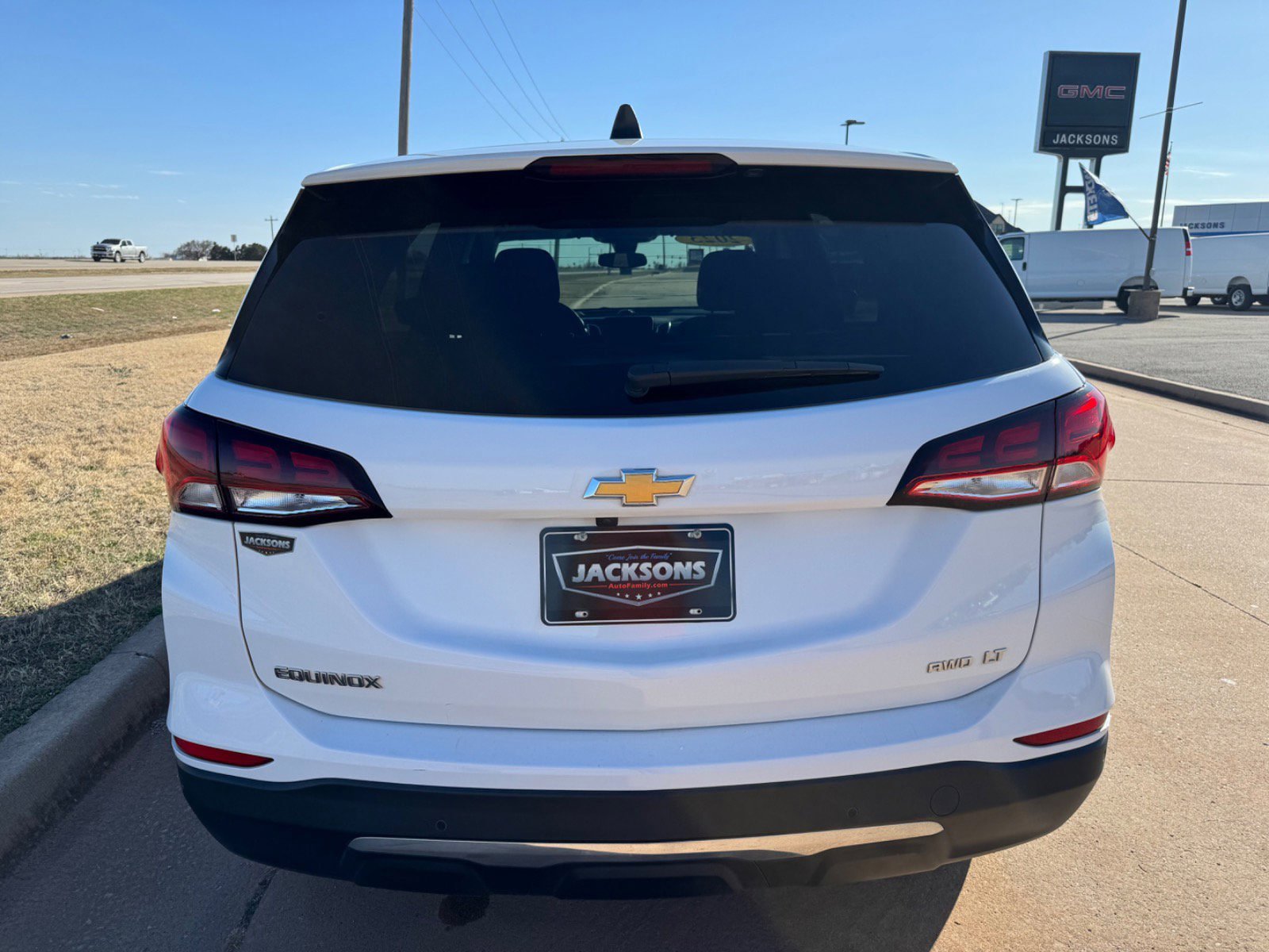 Used 2023 Chevrolet Equinox LT w/ Driver Convenience Package image 4