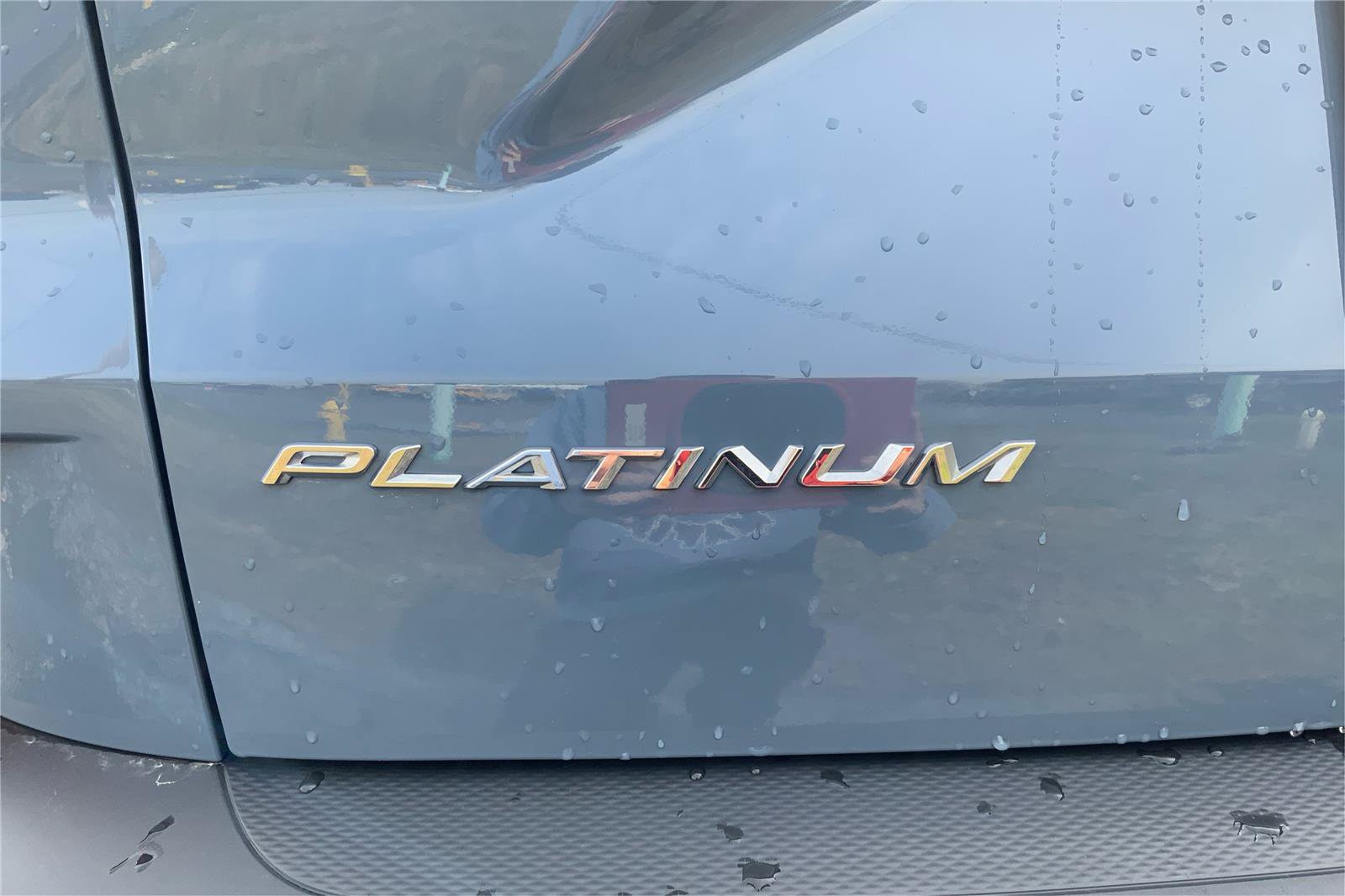 Used 2025 Ford Escape Platinum AWD/4WD image 24
