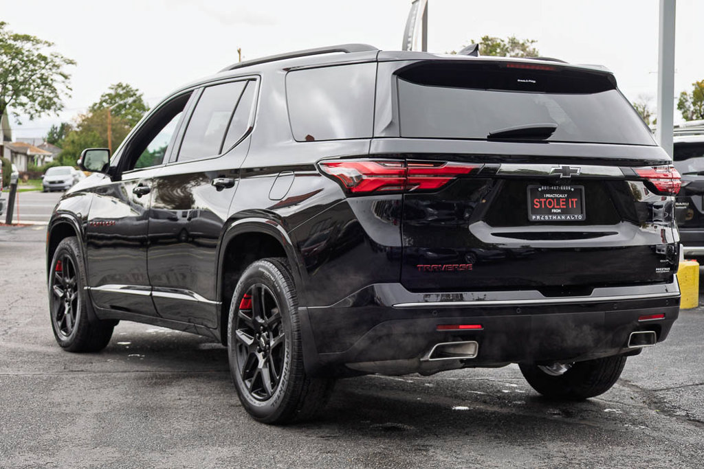 Used 2023 Chevrolet Traverse Premier w/ Redline Edition AWD/4WD image 18