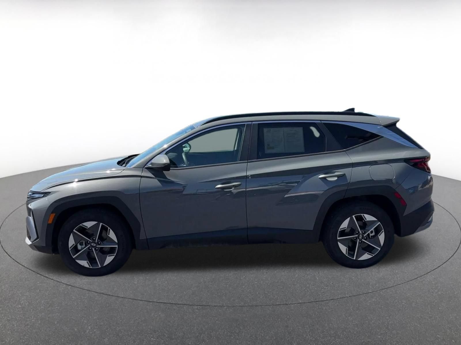 Used 2026 Hyundai Tucson SEL FWD image 8