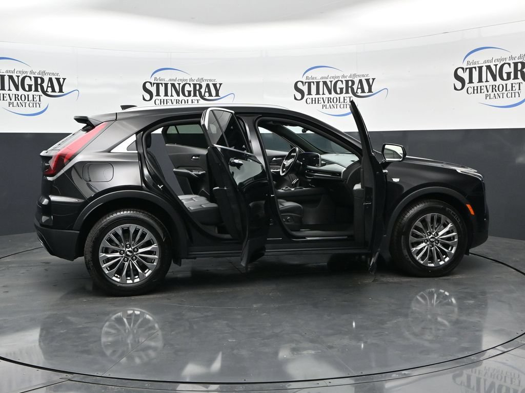 Used 2024 Cadillac XT4 Premium Luxury FWD image 36