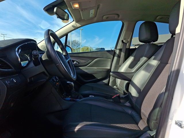 Certified 2022 Buick Encore Preferred w/ Safety Package image 13