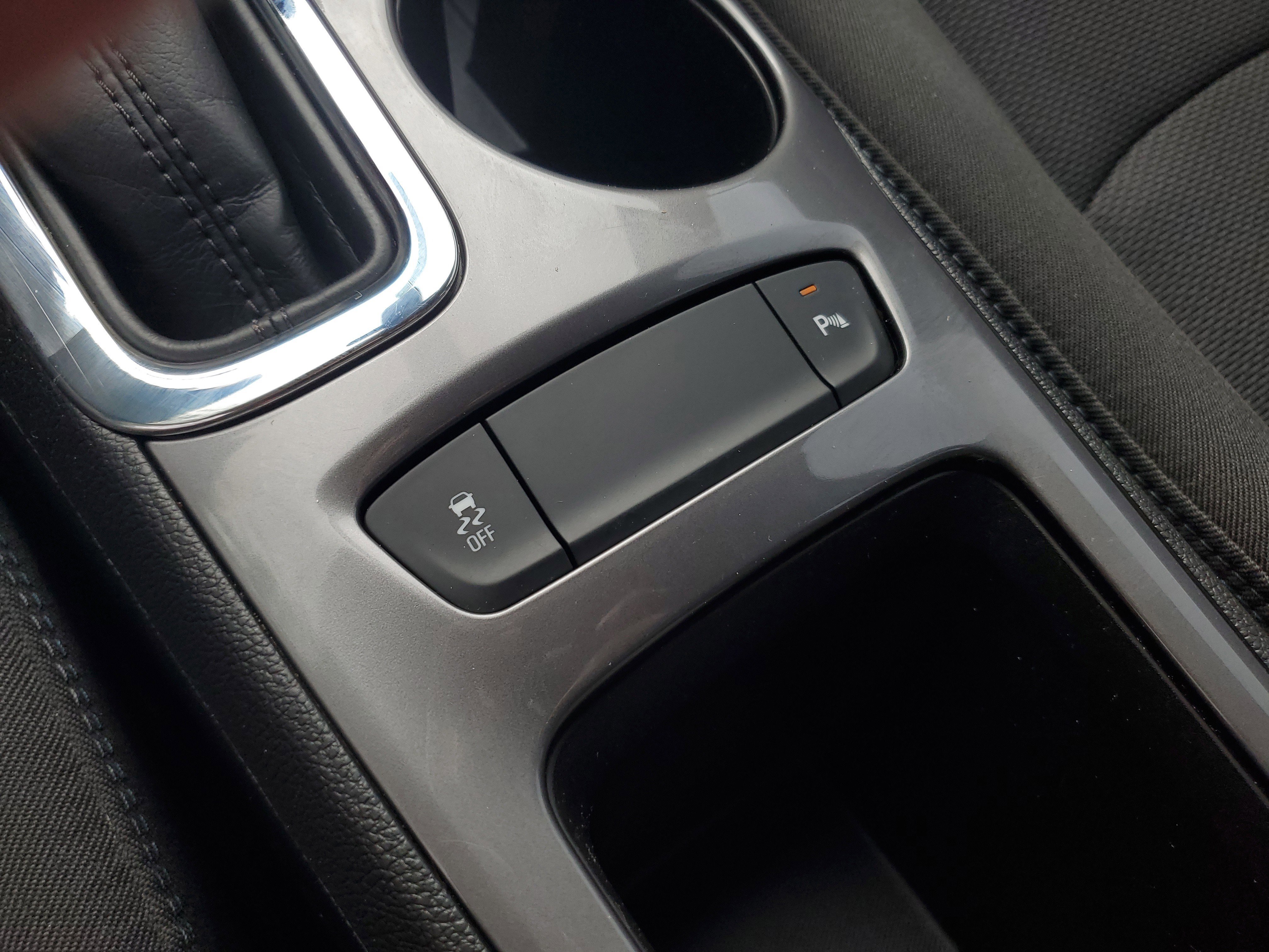 Used 2017 Chevrolet Cruze LT w/ Convenience Package image 8