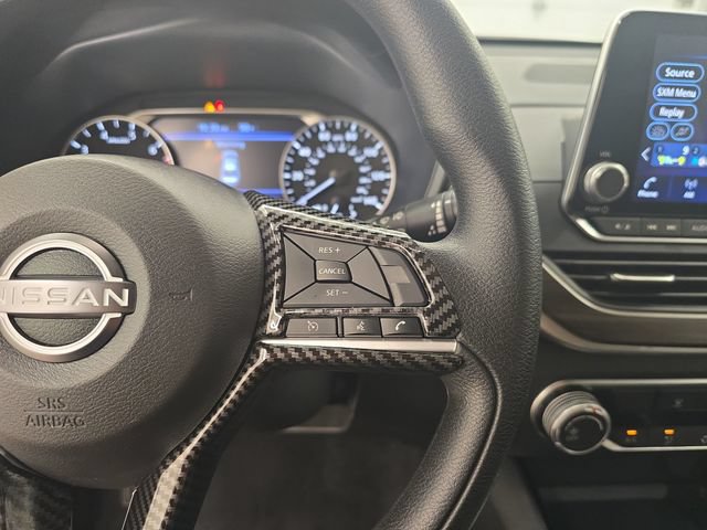 Used 2024 Nissan Altima 2.5 SV FWD image 30