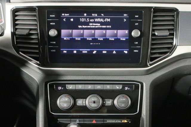 Used 2022 Volkswagen Atlas SEL Premium image 30