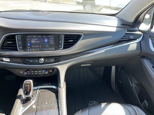 Used 2021 Buick Enclave Avenir w/ Avenir Technology Package image 11