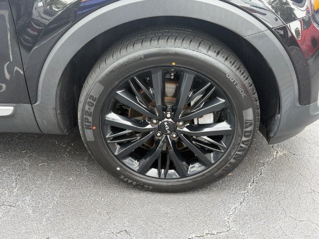Used 2022 Kia Telluride SX w/ Towing Package FWD image 17