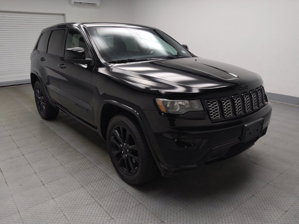 Used 2018 Jeep Grand Cherokee Altitude AWD/4WD image 13