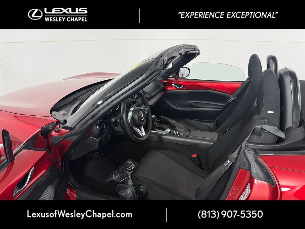 Used 2016 MAZDA MX-5 Miata Club RWD image 7