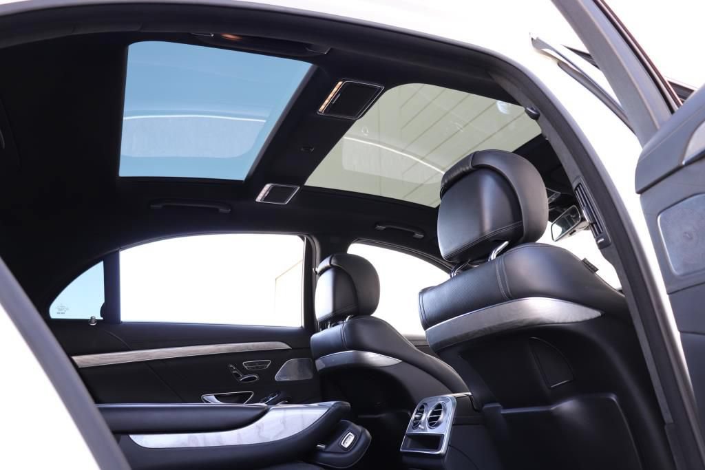Used 2015 Mercedes-Benz S 63 AMG 4MATIC Sedan image 38