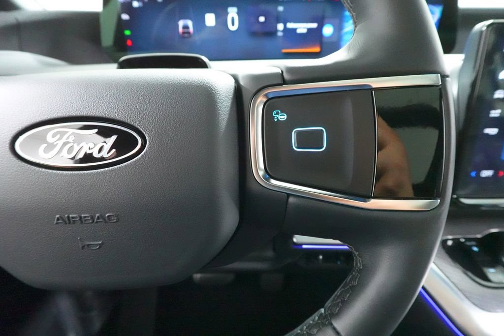 New 2026 Ford Expedition Platinum image 12