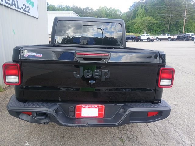 Used 2023 Jeep Gladiator Sport AWD/4WD image 4