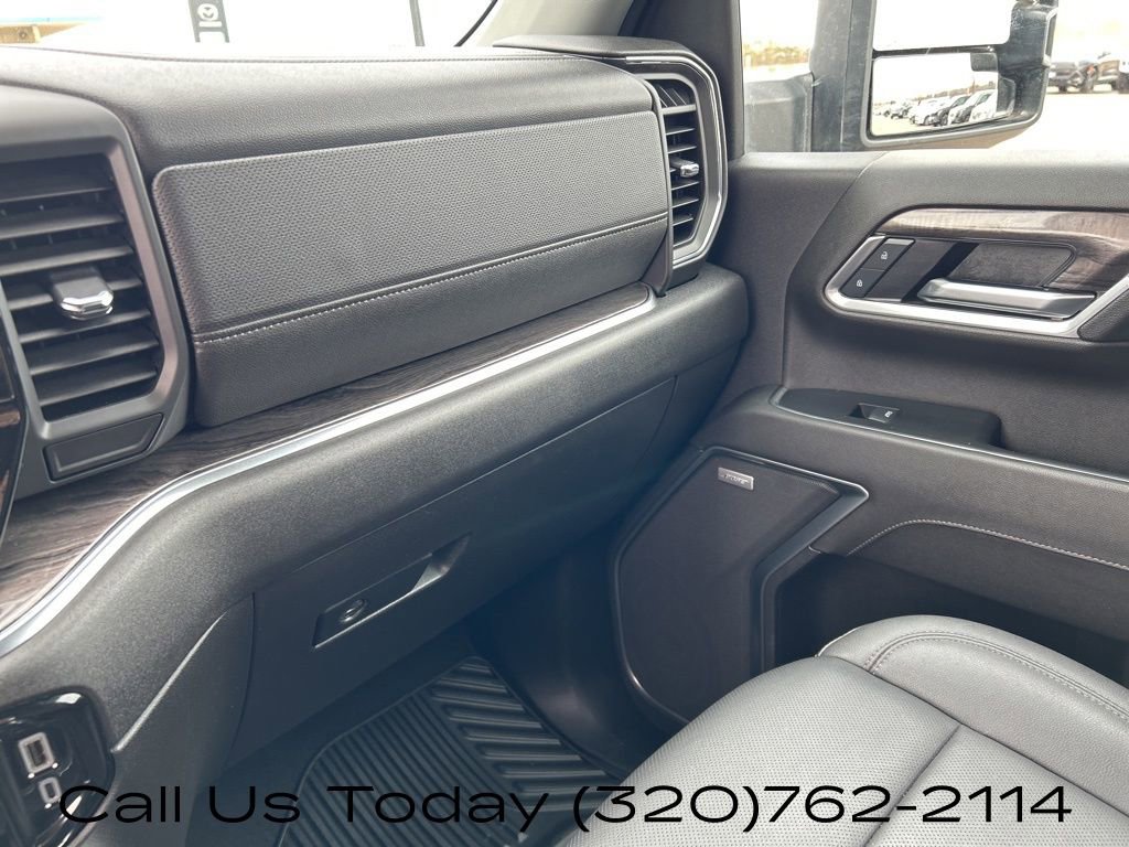 Certified 2025 Chevrolet Silverado 3500 LTZ w/ LTZ Convenience Package image 27