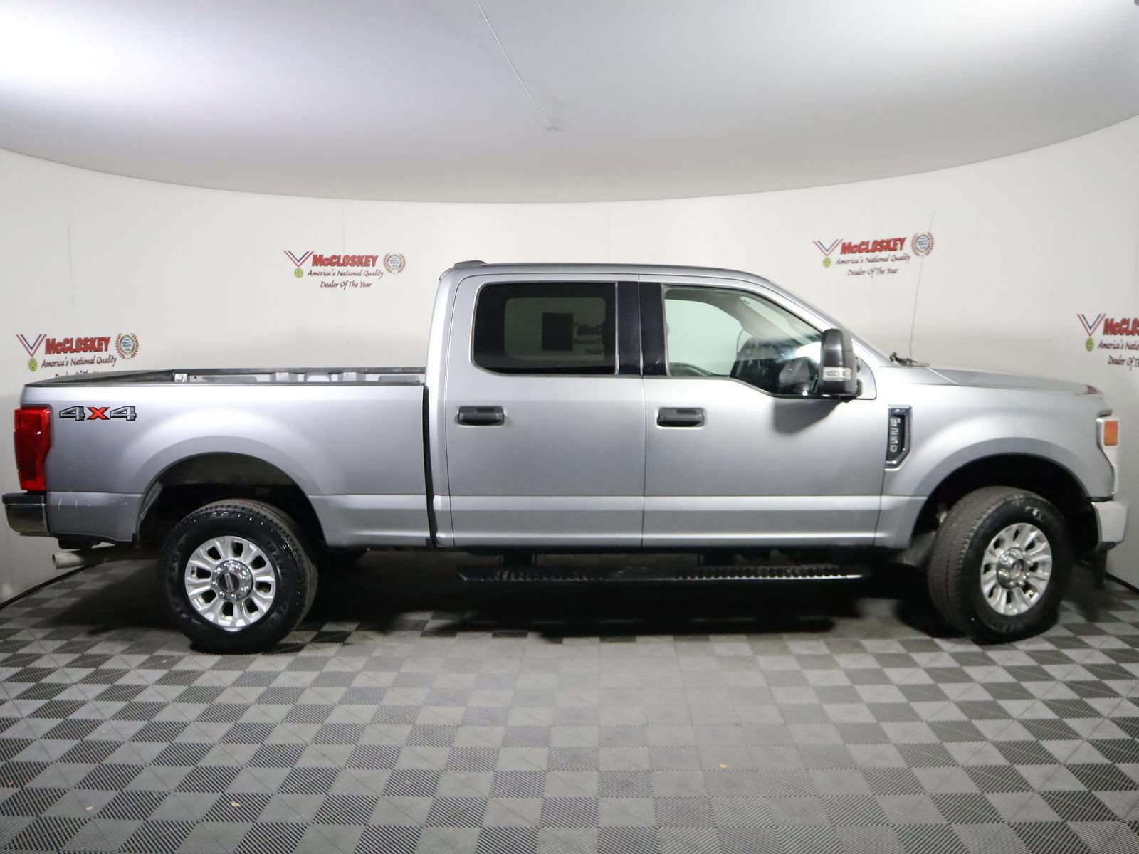 Used 2020 Ford F250 XLT image 3