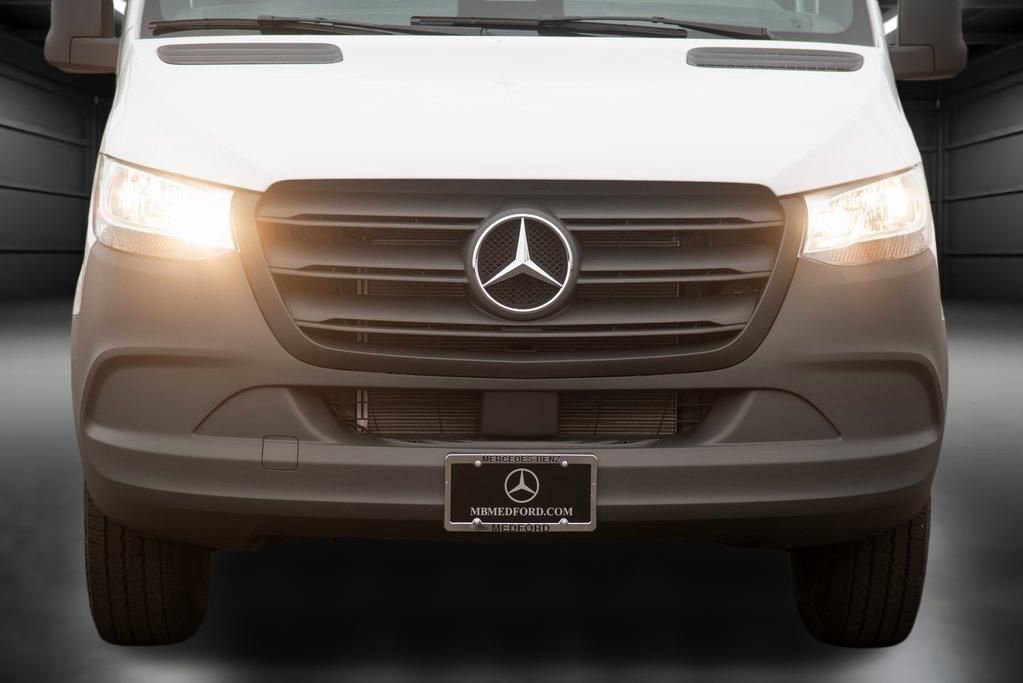 Used 2025 Mercedes-Benz Sprinter 2500 image 13