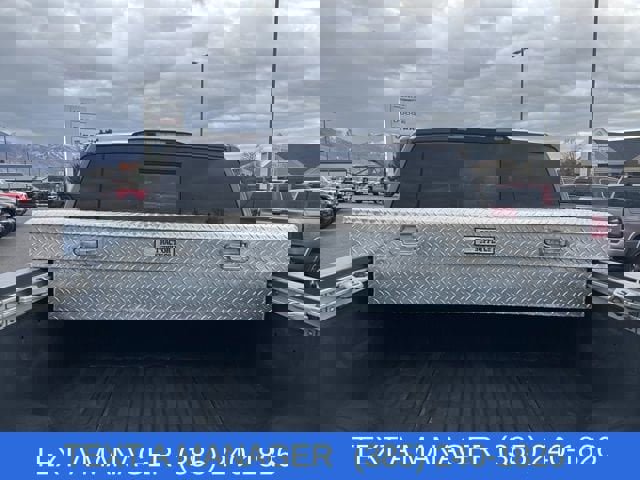 Used 2018 Nissan Titan SL w/ Chrome Package image 9