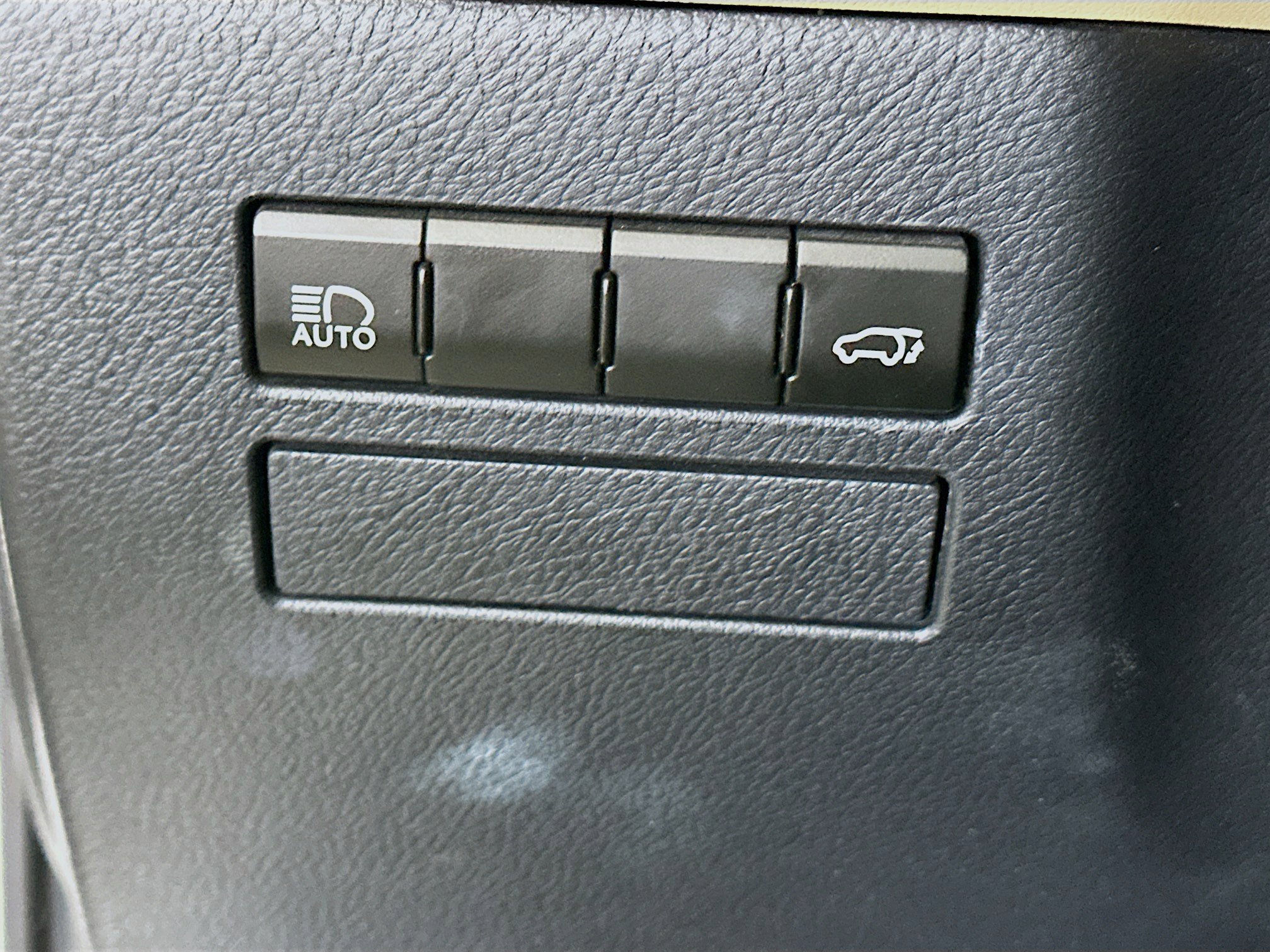 Used 2018 Lexus NX 300 FWD image 16