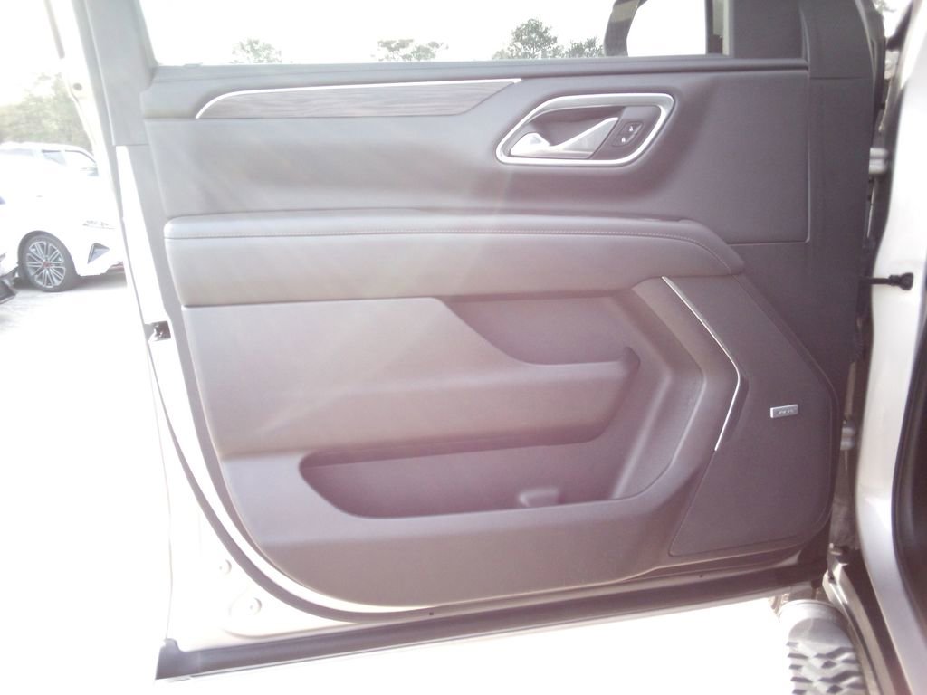 Used 2021 Chevrolet Tahoe Z71 image 11