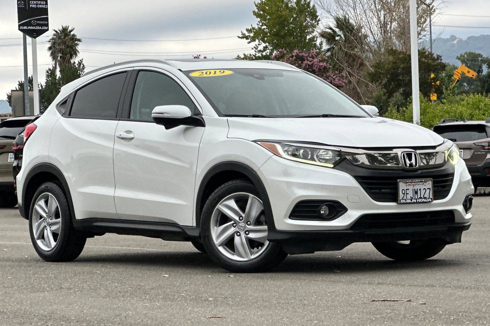 Used 2019 Honda HR-V EX-L image 2