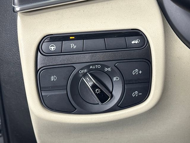 Used 2022 INFINITI QX50 Luxe image 19