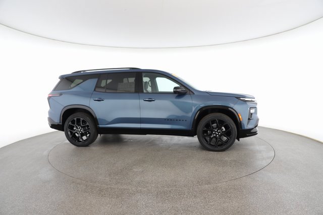Used 2025 Chevrolet Traverse RS image 23