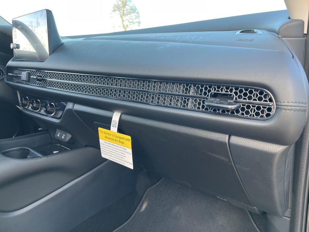 Certified 2026 Honda HR-V LX image 28