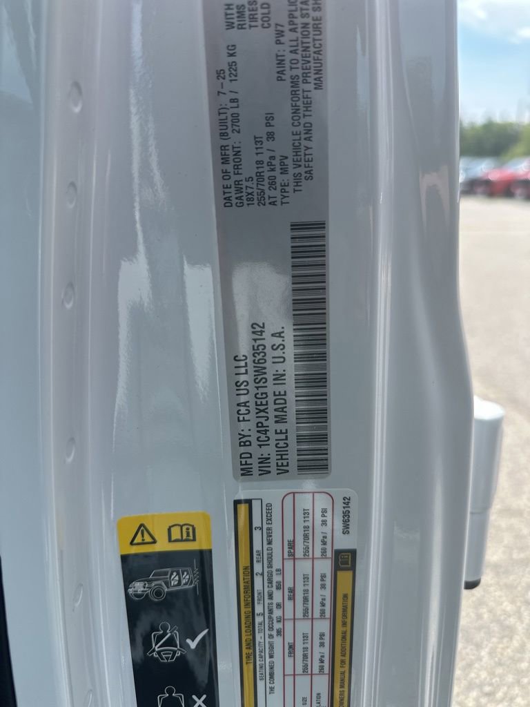 New 2025 Jeep Wrangler Sahara image 32