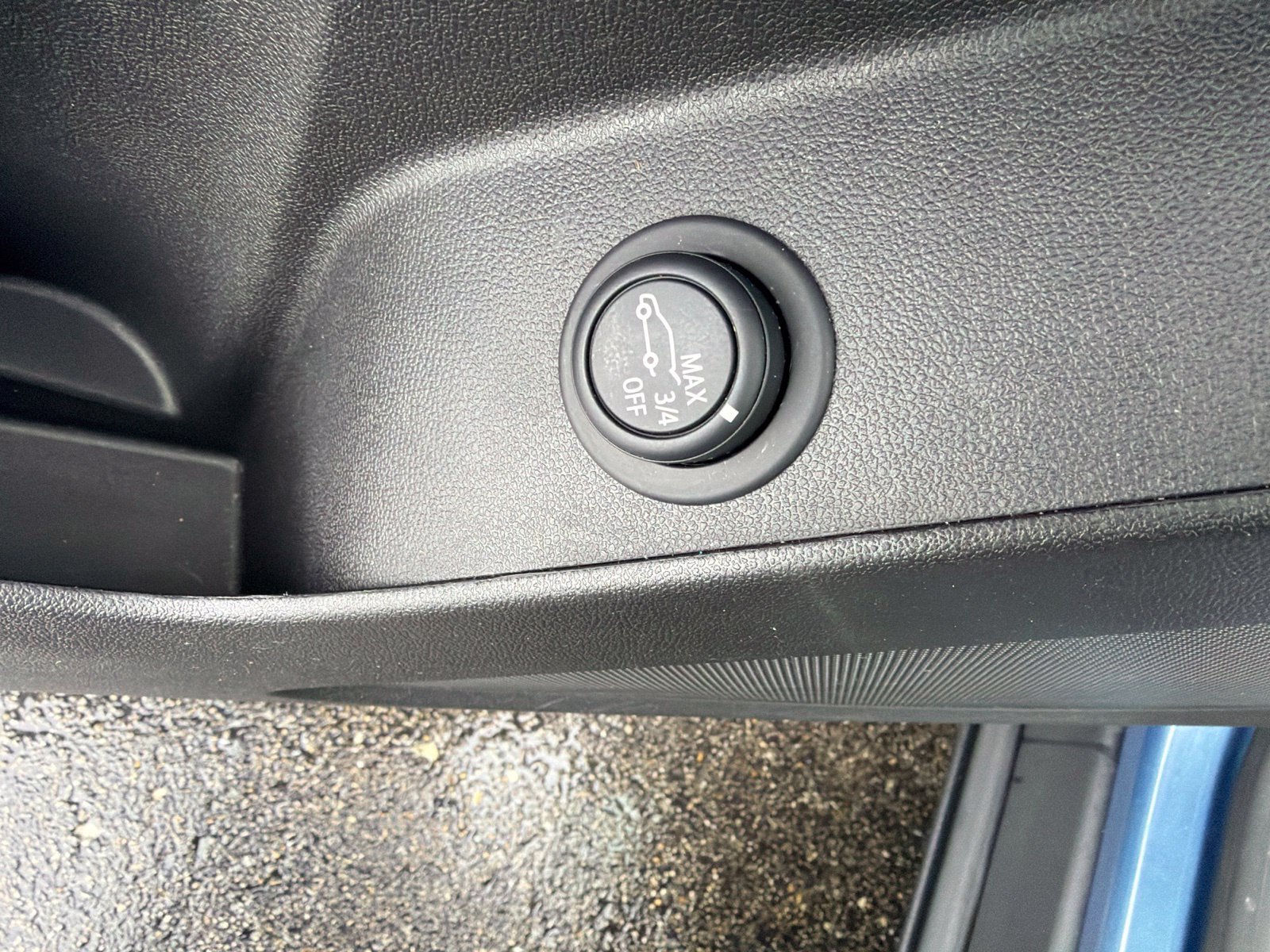 Used 2024 Chevrolet Equinox LT w/ LPO, Floor Liner Package FWD image 13