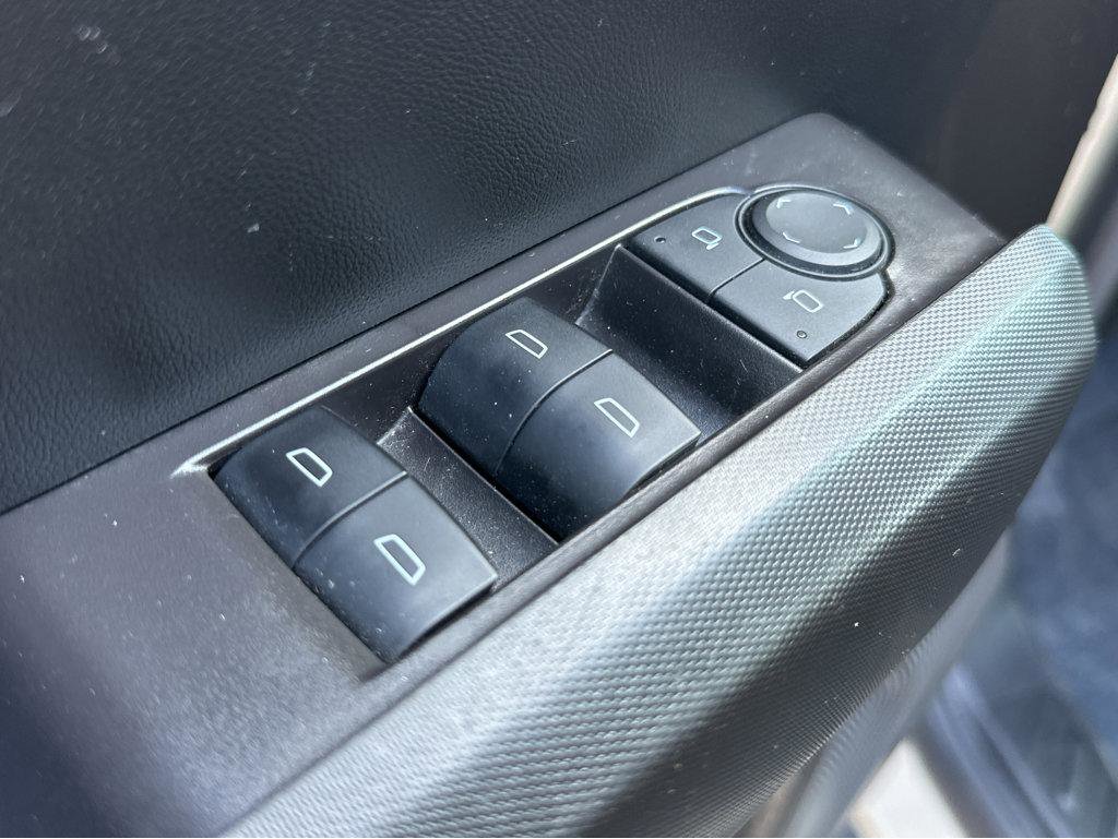 Used 2024 Chevrolet Colorado W/T RWD image 33