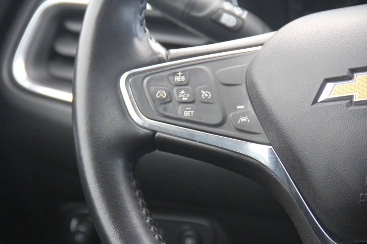 Used 2020 Chevrolet Equinox LT AWD/4WD image 17