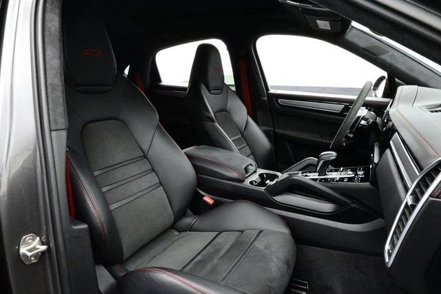 Certified 2023 Porsche Cayenne GTS AWD/4WD image 17