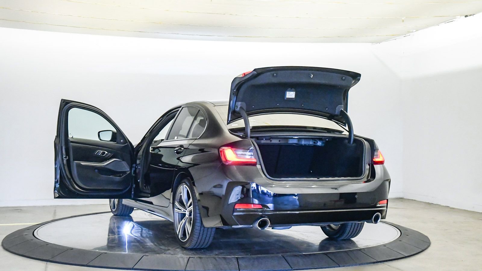 Certified 2023 BMW 330e 330e iPerformance w/ Premium Package image 25