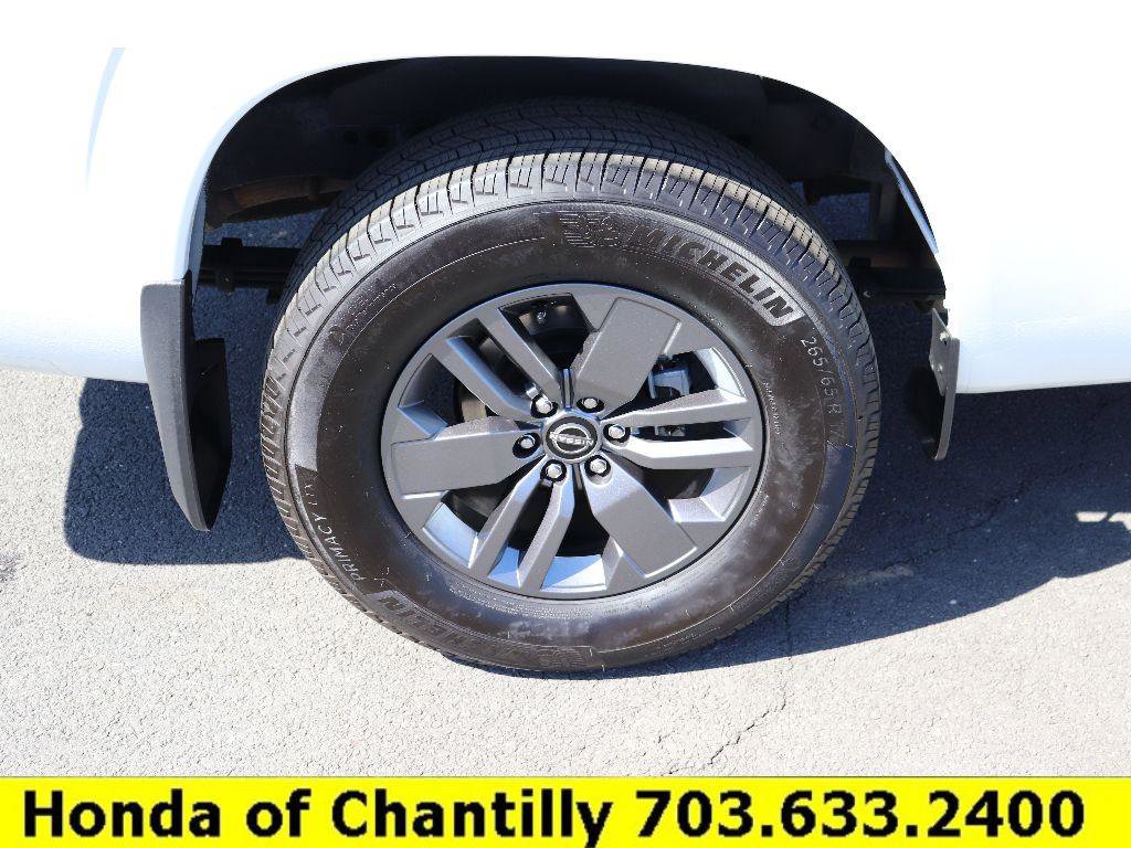 Used 2025 Nissan Frontier SV w/ SV Convenience Package image 37