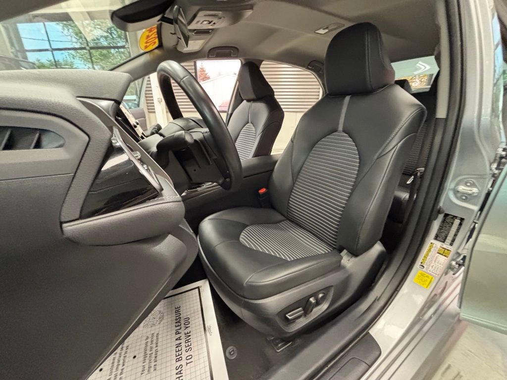 Used 2024 Toyota Camry SE FWD image 8