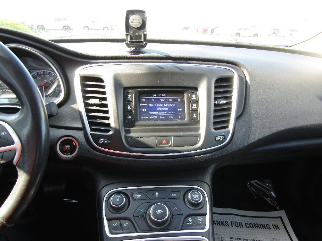 Used 2015 Chrysler 200 Limited w/ Convenience Group FWD image 16