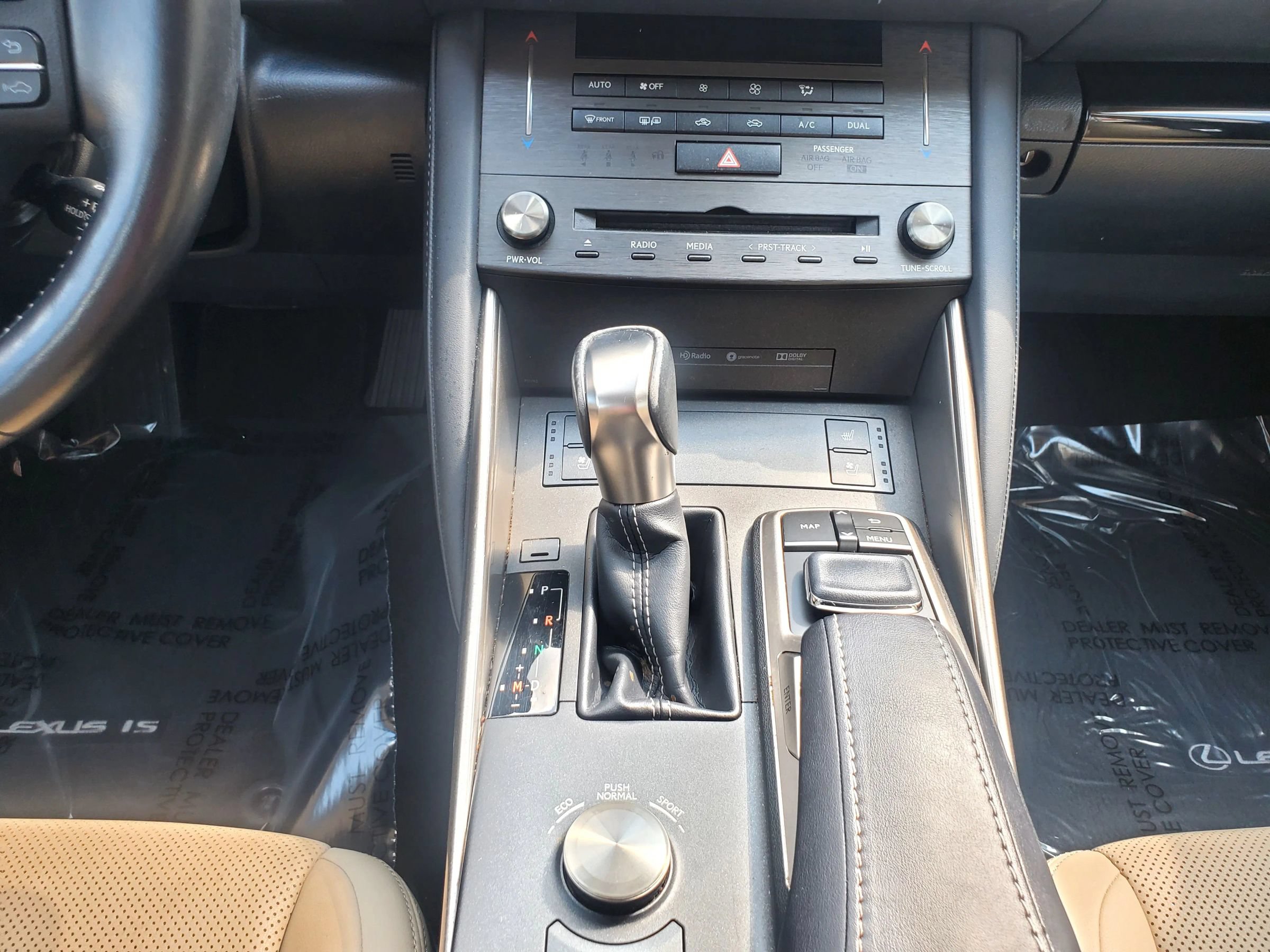 Used 2019 Lexus IS 300 AWD image 28