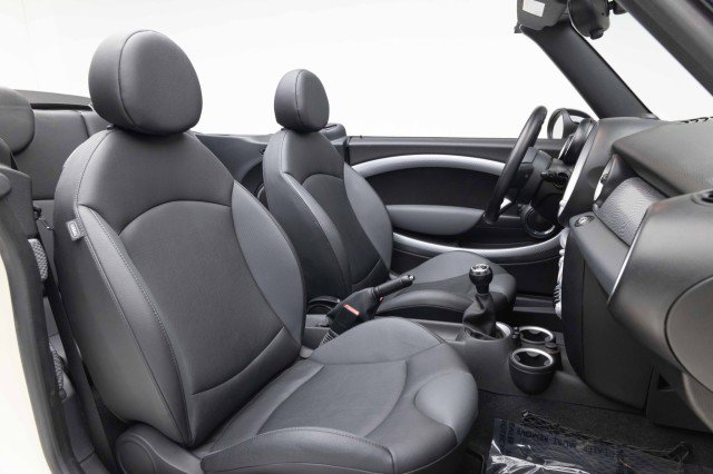 Used 2010 MINI Cooper S image 4