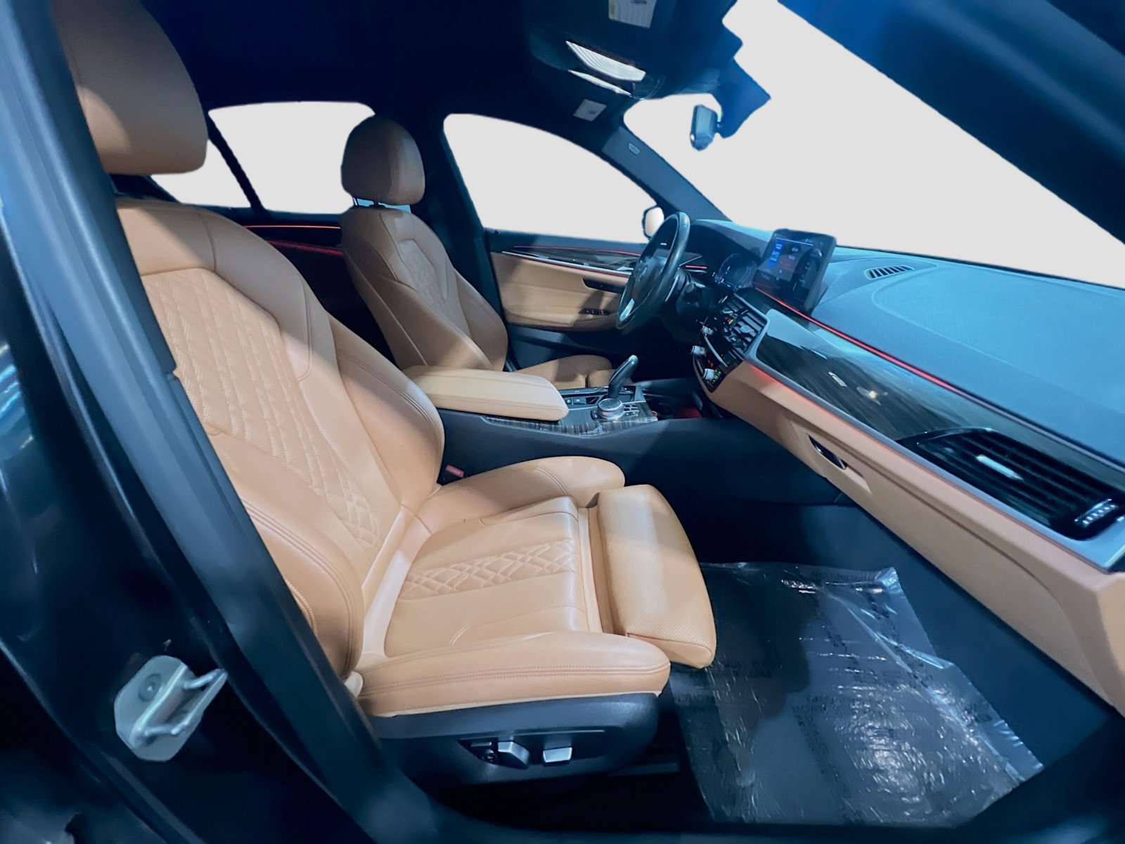 Used 2022 BMW 530i w/ Convenience Package image 22