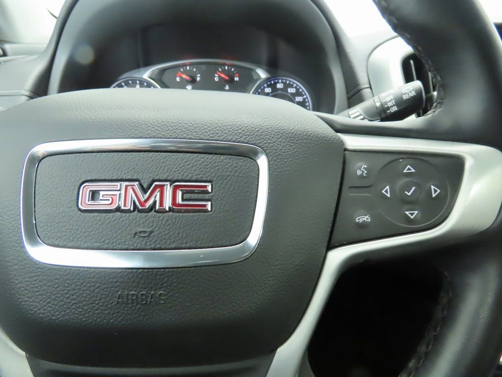 Used 2023 GMC Terrain SLT image 12