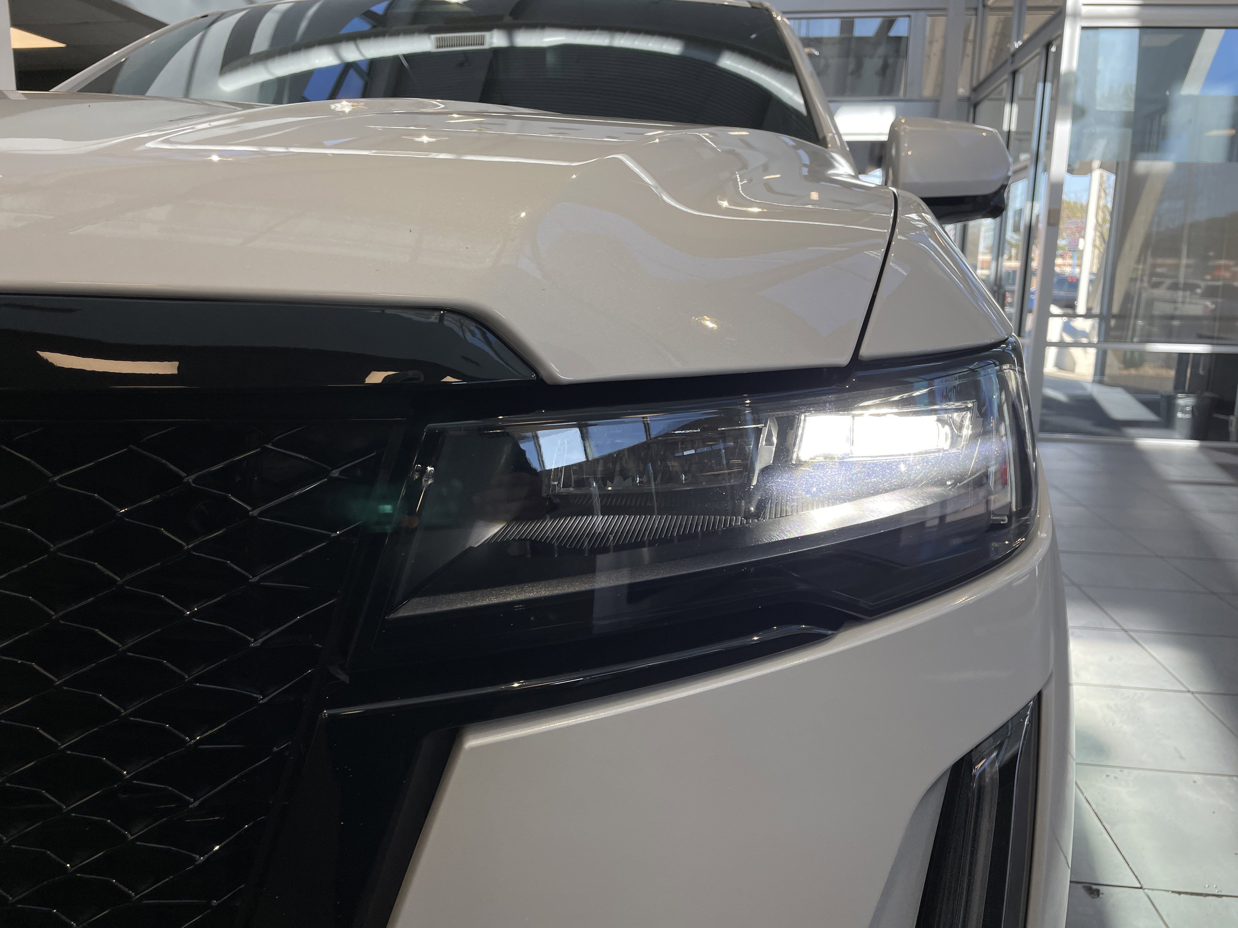 Used 2023 Cadillac Escalade Sport Platinum image 5