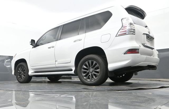 Used 2019 Lexus GX 460 Premium w/ Premium Package AWD/4WD image 10