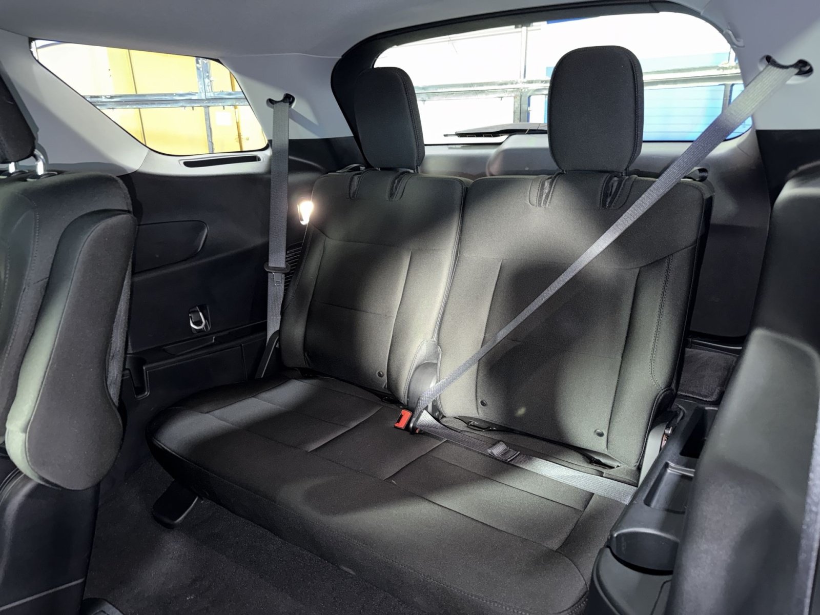 Used 2024 Ford Explorer XLT AWD/4WD image 29