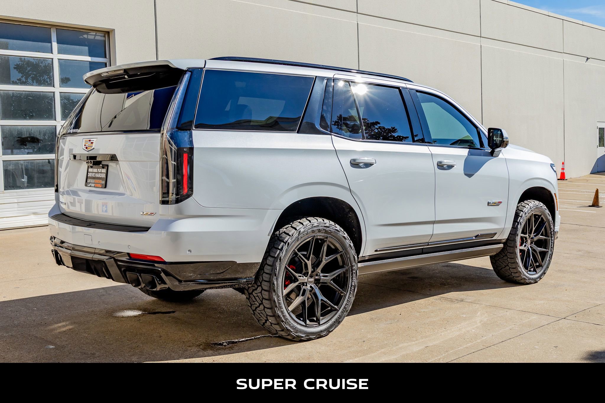 Used 2026 Cadillac Escalade V AWD/4WD image 10