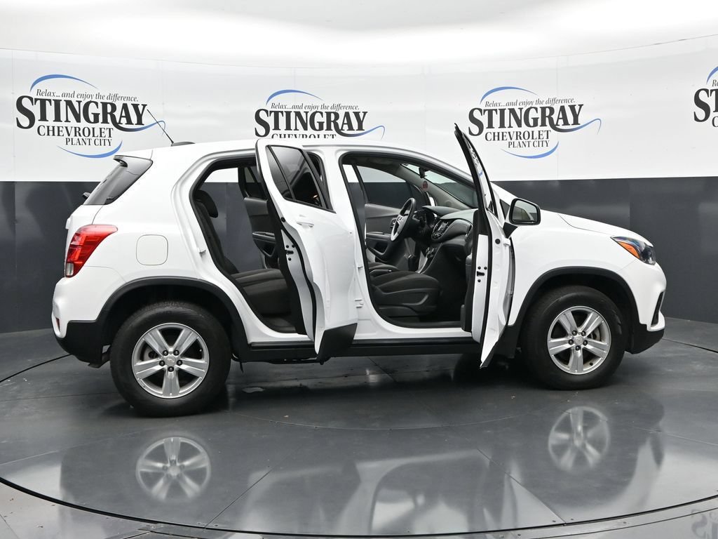 Used 2022 Chevrolet Trax LS w/ Tint and Cruise Package AWD/4WD image 36