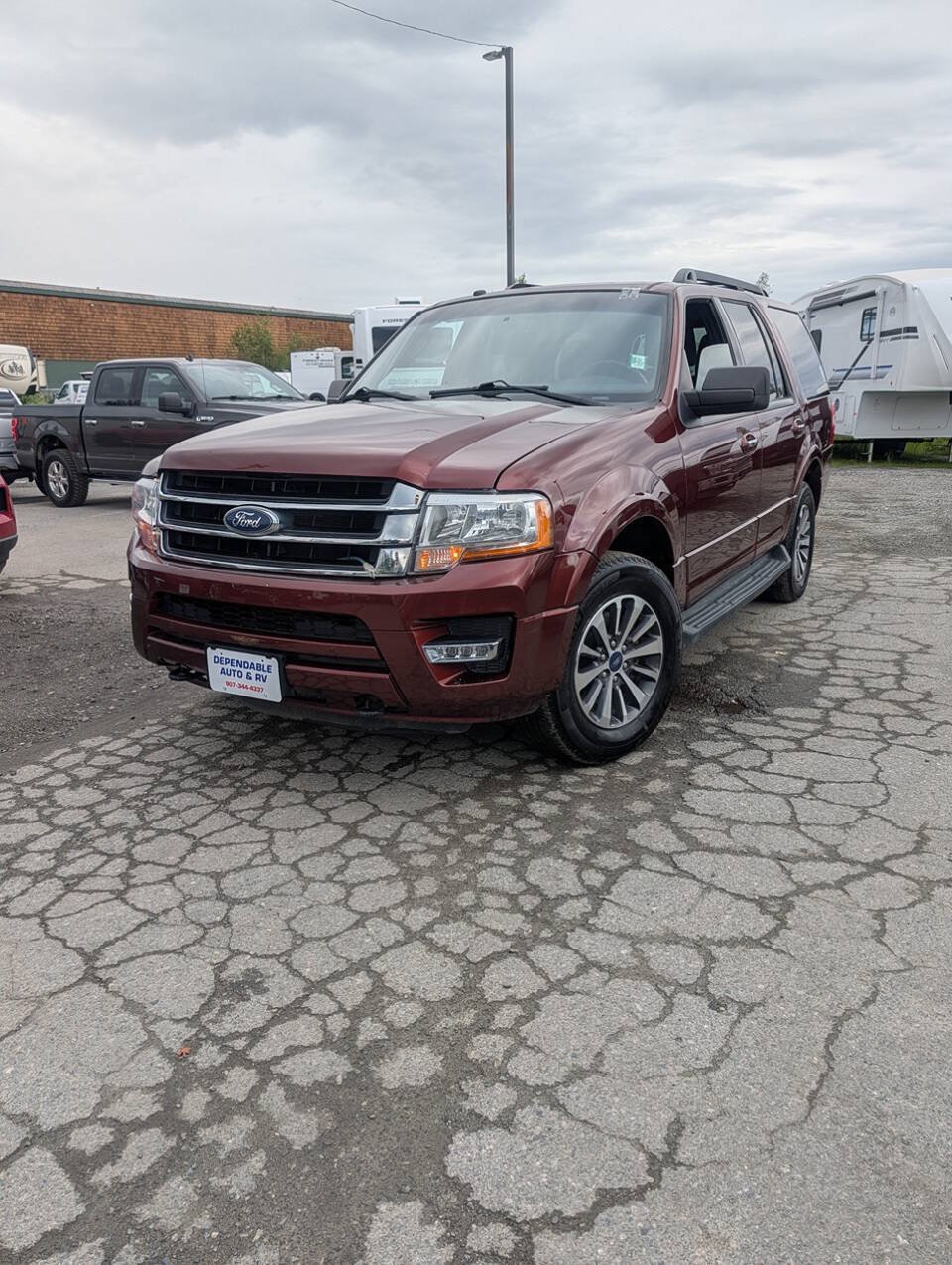 Used 2017 Ford Expedition XLT
