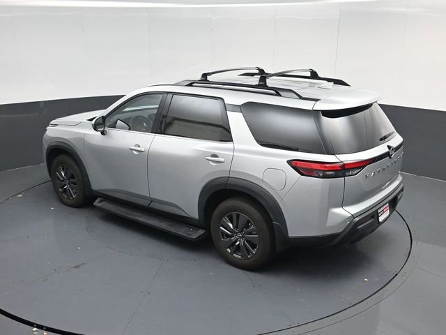 Used 2024 Nissan Pathfinder SV image 44