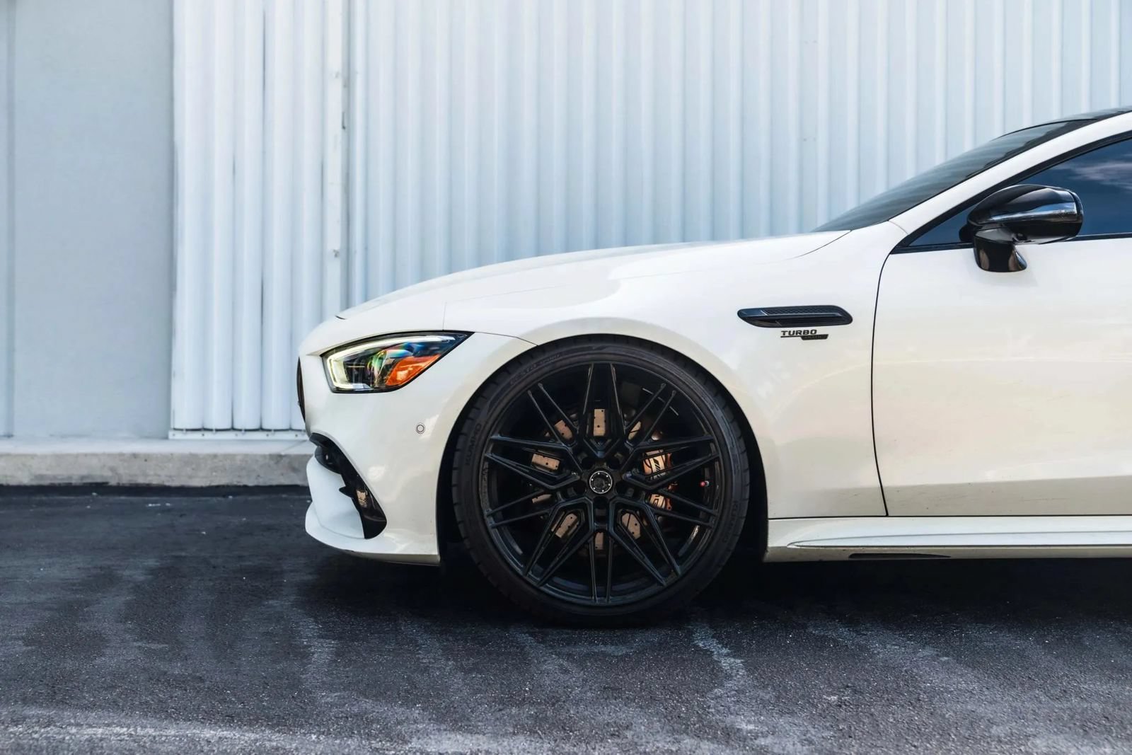 Used 2022 Mercedes-Benz AMG GT 43 image 4