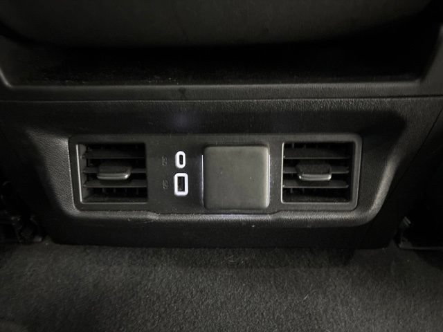 Used 2025 GMC Sierra 1500 SLT RWD image 16