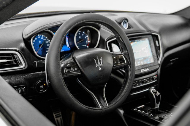 Used 2017 Maserati Ghibli S Q4 AWD/4WD image 13