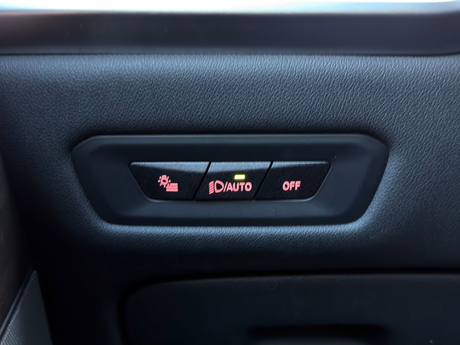 Used 2024 BMW X5 xDrive50e image 22